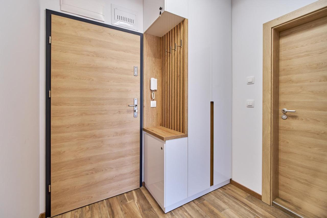 Marina Azur- 100m From The Beach! Luxury Apartment! Appartamento