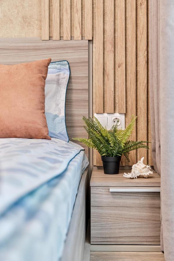 Marina Azur- 100m From The Beach! Luxury Apartment! Appartamento Saints Constantine and Helena