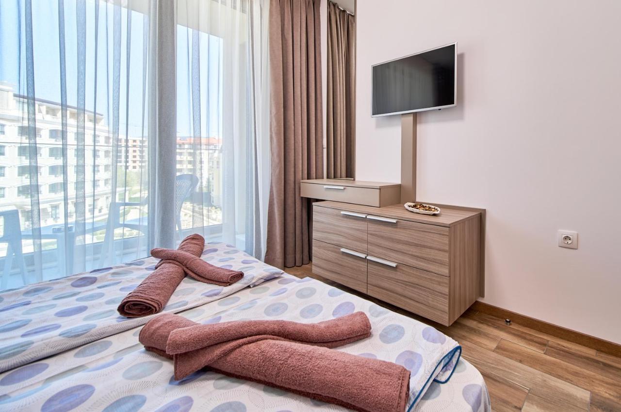 Marina Azur- 100m From The Beach! Luxury Apartment! Saints Constantine and Helena